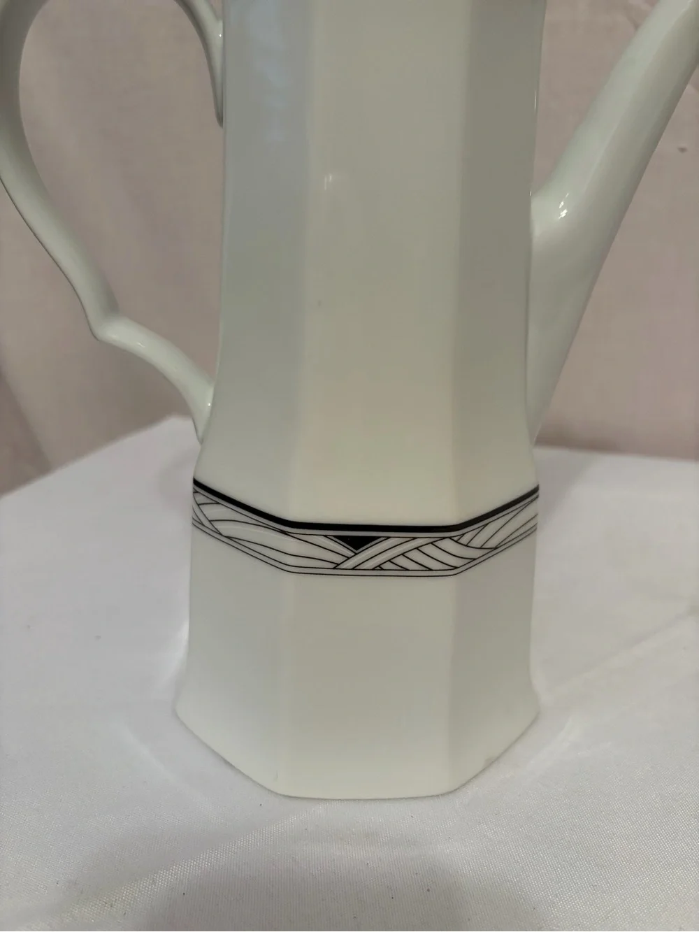 Studio Nova Elegant White Porcelain Coffee/Tea Pot with Black Trim
